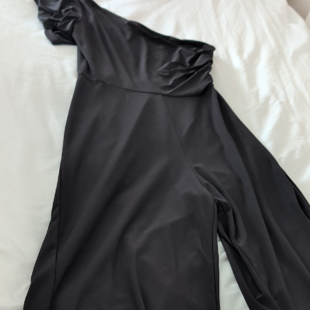 Laundry By Shelli Segal Black One-Shoulder Jumpsuit
